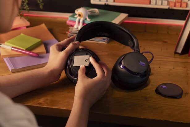 JBL Debuts Quantum 850 Headphones, Elevates Gamescom Audio