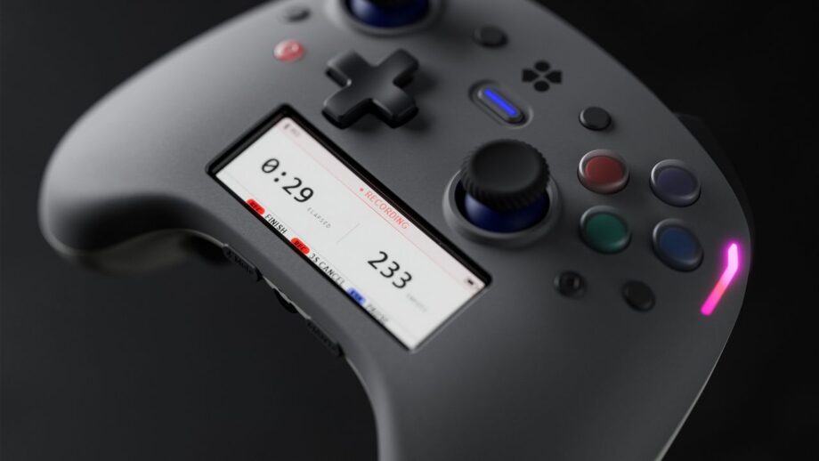 Pro PC controller powers custom OS on 2.79‑inch screen below joysticks