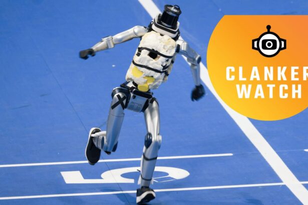 Robot Runner Crashes Into Wall, Sparks Fly at Olympic Games